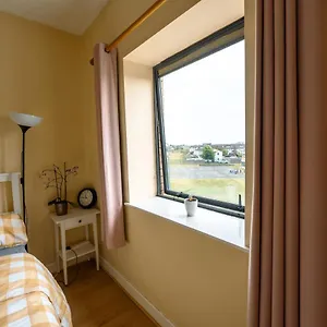  Apartment Bright View