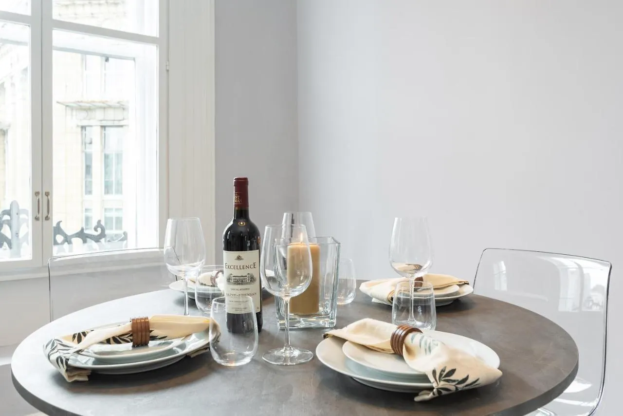 Dame Street - Irish Stay Group Dublin Apartment